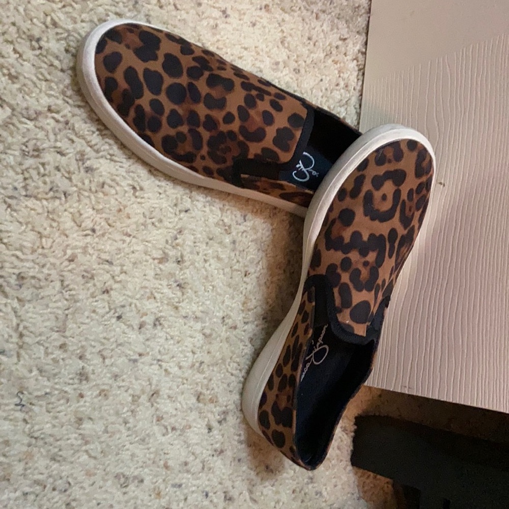 Leopard slides